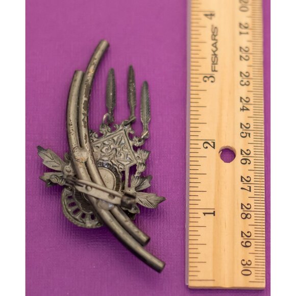 Vintage Mid Century Leaf Gold Tone Brooch - Q18 - Picture 2 of 2